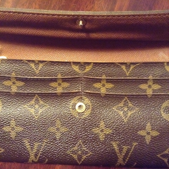 Louis Vuitton Handbags - Louis Vuitton Sarah Wallet. Authentic.